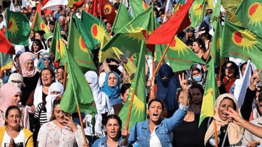 Des élus locaux en visite de solidarité au Rojava.
